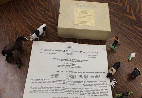 20世纪50年代的儿童农用动物教育工具包.